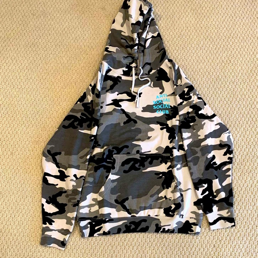(NEW w/ OG Packaging) 
Anti-Social Social Club “Snow Days” Hoodie
Size Large Men